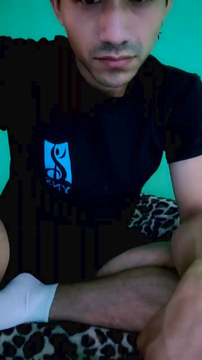 Charless19 from Mexico