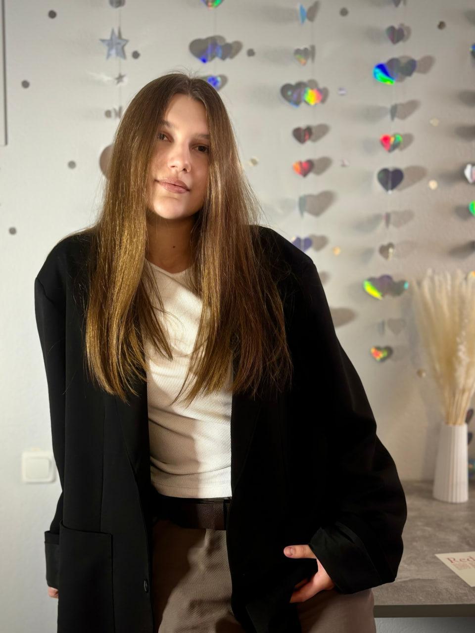 IsabelDeschner from Türkiye