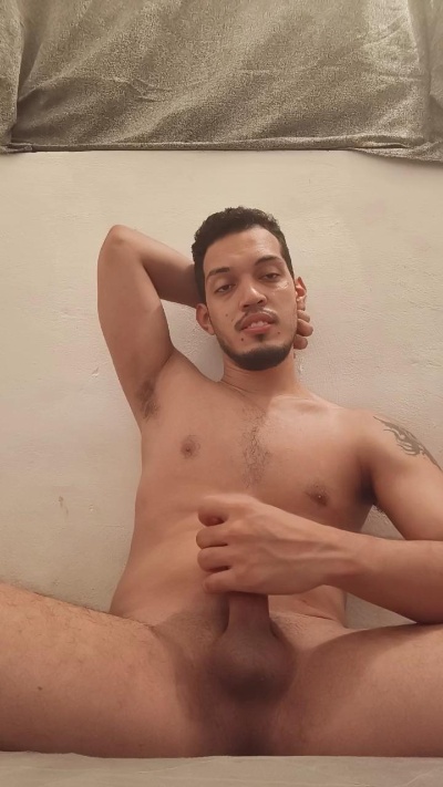 MaxOFiMoon from Venezuela