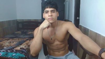 TylerGolt823 from Colombia