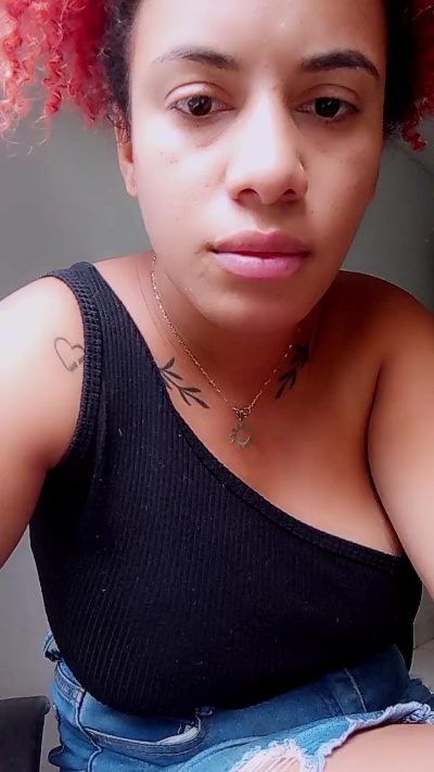 isa_bellaxx from France