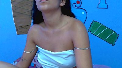 valeria18sexy from Colombia